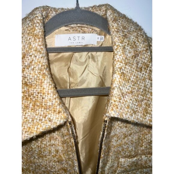 ASTR The Label Yellow Tweed Cropped Jacket With Zipper Front & Satin Lining - Si - Picture 3 of 5